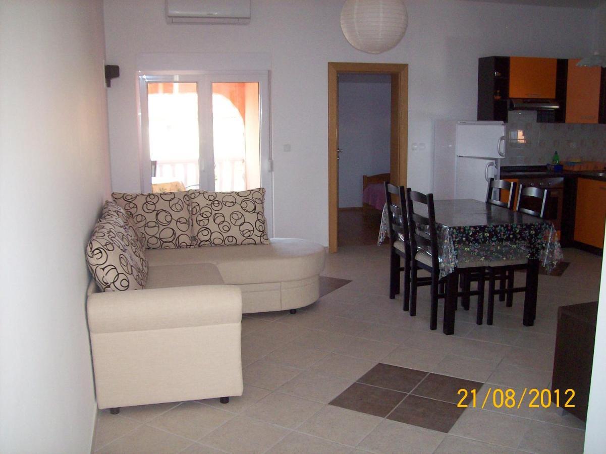 Apartments With A Parking Space Vir - 17422 Exterior foto